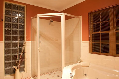 Linfield Cottage - Accommodation QLD 3