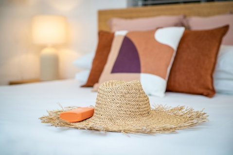 Seascape Holidays - Club Tropical Apts - Accommodation QLD 4