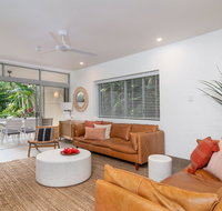 Seascape Holidays - Club Tropical Apts - Accommodation QLD