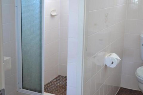 Sundial Holiday Units - Accommodation QLD 2