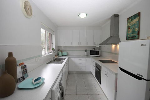 CHILL OUT BEACHSIDE At FORSTER - Accommodation QLD 1