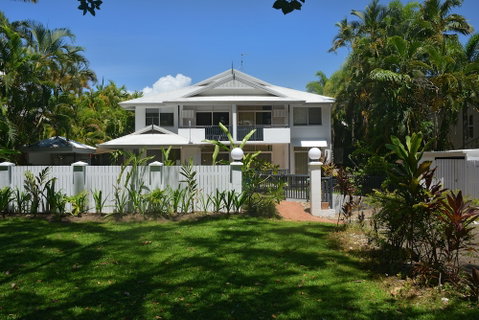 Seascape Holidays - Tropic Sands - Accommodation QLD 2