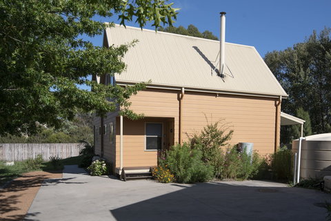 The Nest At Gundaroo - Accommodation QLD 6