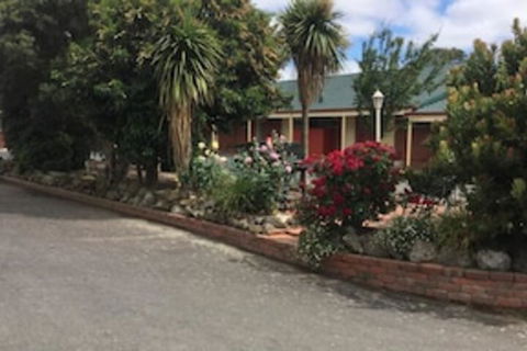 Cardigan Lodge Motel - Accommodation QLD 1