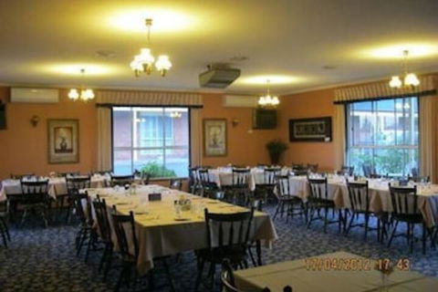 Cardigan Lodge Motel - Accommodation QLD 7
