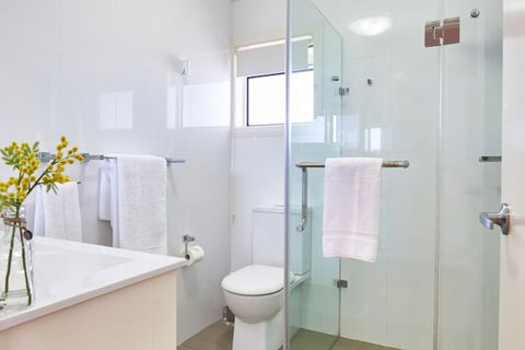 Harbourview Serviced Apartments - Accommodation QLD 7