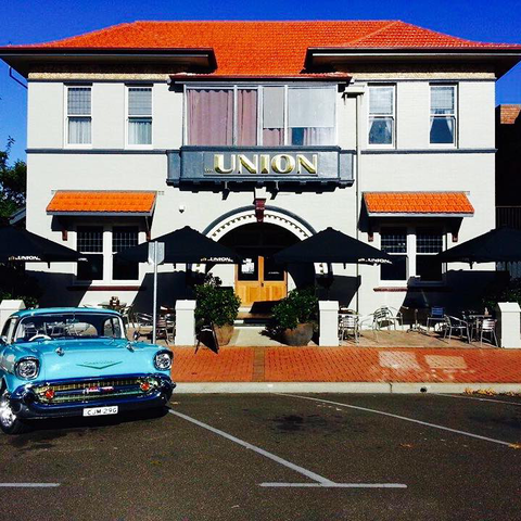 The Union Bar - Accommodation QLD 16