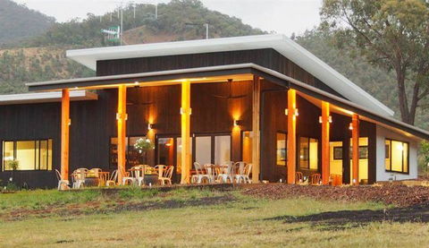 Amongst The Sticks - Accommodation QLD 5