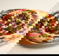 Opal Pizza - Accommodation QLD