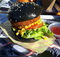 Meet Patty Burgers - Accommodation QLD