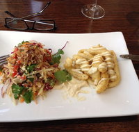 Overflow Cafe Wine Bar - Accommodation QLD