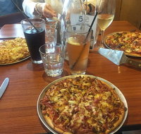Henry Hursts Pizza  Pasta Restaurant - Accommodation QLD