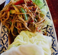 Noi Lucky - Accommodation QLD