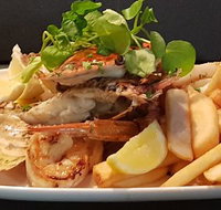 Georgio's Seafood and Steakhouse - Accommodation QLD
