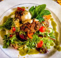 Hanging Rock Cafe - Accommodation QLD