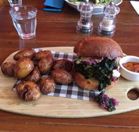 Huski Cafe - Accommodation QLD