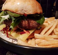 Milch Cafe Bar - Accommodation QLD