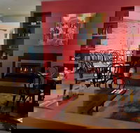 RED Wine Bar and Bistro - Accommodation QLD