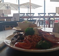 Sandy Feet Cafe - Accommodation QLD