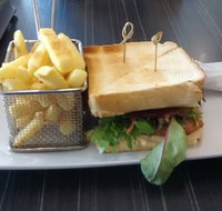 Cafe L'Attitude - Accommodation QLD
