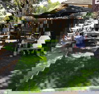 Cafe La Hoot - Accommodation QLD