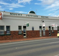 Mount Jeffcott Hotel - Accommodation QLD