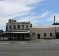 The Guildford Family Hotel - Accommodation QLD