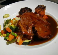 Toolshed Bar  Grill - Accommodation QLD