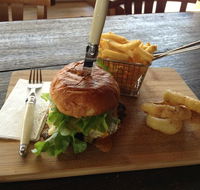 Doc Yarrum Cafe - Accommodation QLD