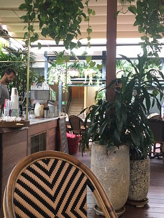 Uderwood Cafe - Accommodation QLD 0