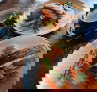 No. 5 Cafe - Accommodation QLD