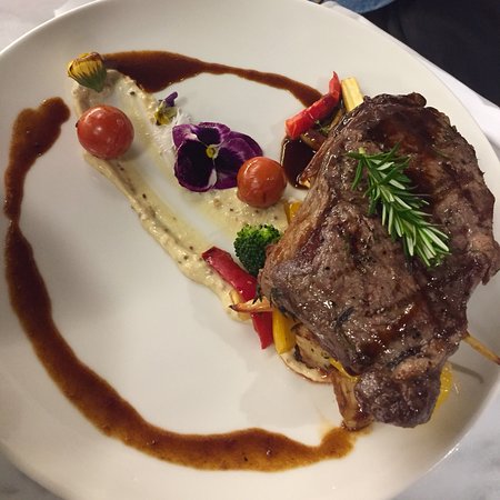 Nate's East Meets West Dining - Accommodation QLD 0