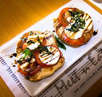 Meet n Eats - Accommodation QLD