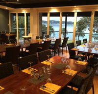 Toronthai Toronto - Accommodation QLD
