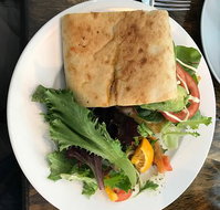 No 325 Cafe - Accommodation QLD