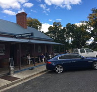 Walcha Road Hotel - Accommodation QLD