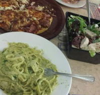 Aldos Pizza Restaurant - Accommodation QLD