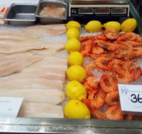 Molly's Seafood - Accommodation QLD