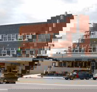 The Alpine Hotel Restaurant Cooma - Accommodation QLD