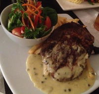 Bowning Hotel Dining Room - Accommodation QLD