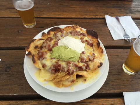 Coast Hotel Budgewoi - Accommodation QLD 0