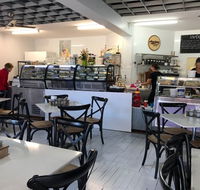 EClairs Coffe Shop - Accommodation QLD