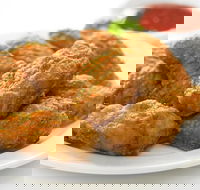 Mobil Five Ways Servo Tumut - Accommodation QLD