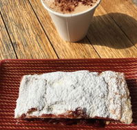 Petite Fleur - Accommodation QLD