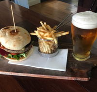 The White Hart Hotel - Accommodation QLD