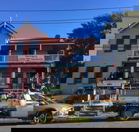 Dromedary Hotel - Accommodation QLD