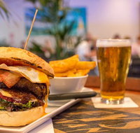 Kirra Beach Hotel - Accommodation QLD