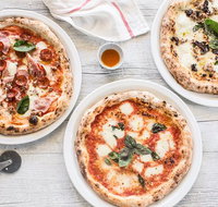Trecento Woodfired Pizzeria  Bar - Accommodation QLD