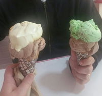 Annie's Old Fashioned Ice Cream Parlour - Accommodation QLD