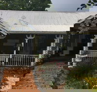 Little Cambridge - Accommodation QLD